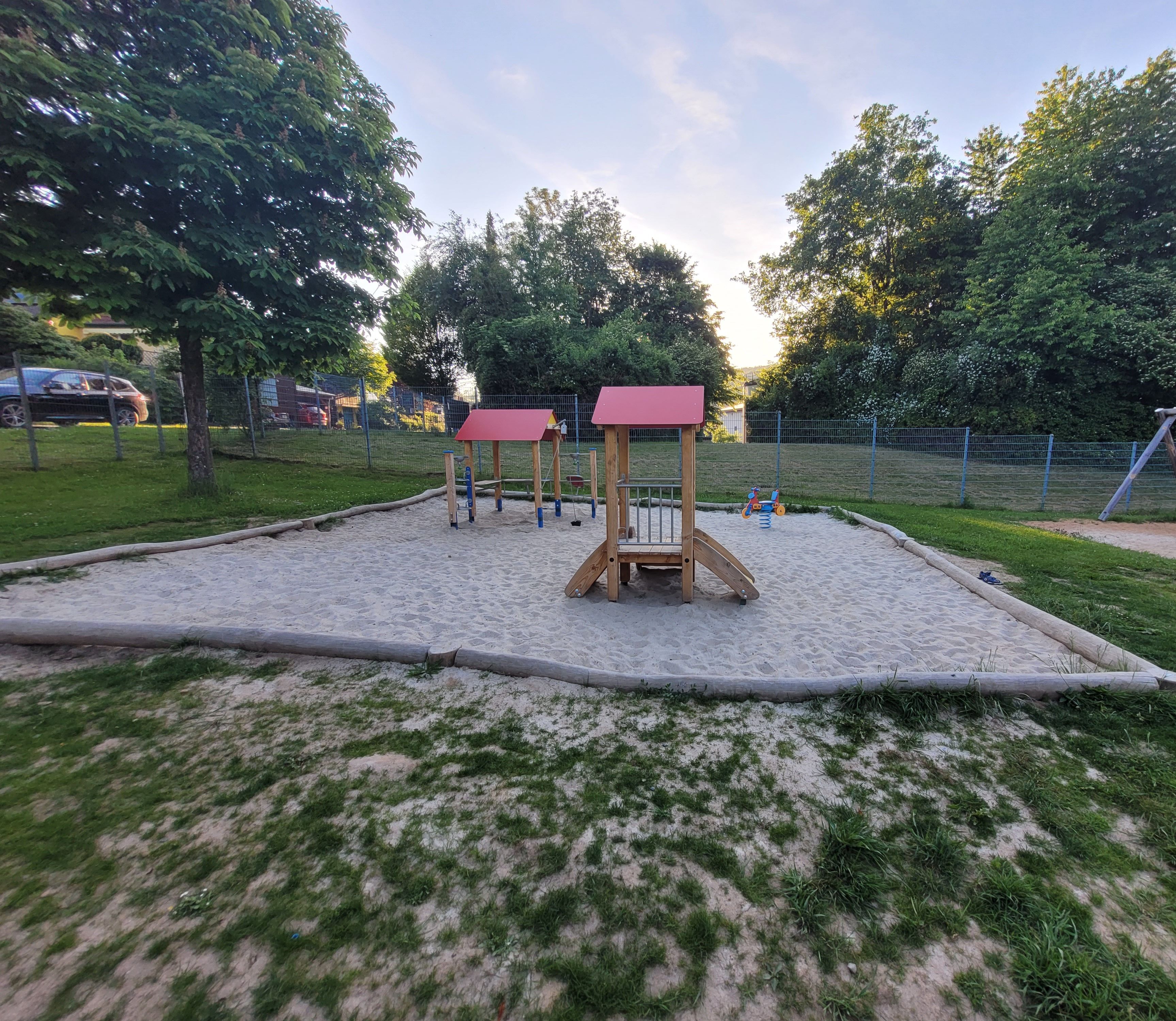 Sandbereich des Spielplatzes Asselbrunn