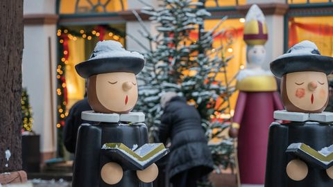 Sängergruppe auf dem Weihnachtsmarkt